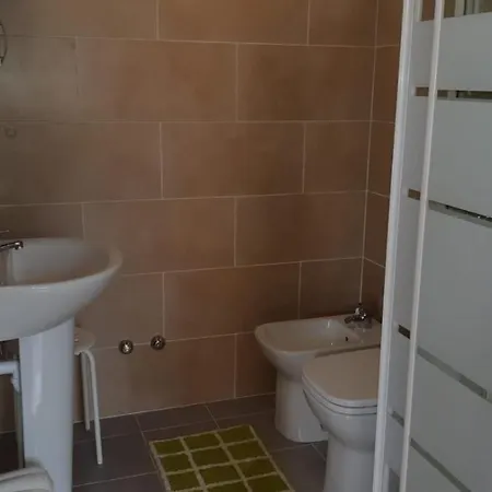 Giovida Affitti Turistici Couette-café *