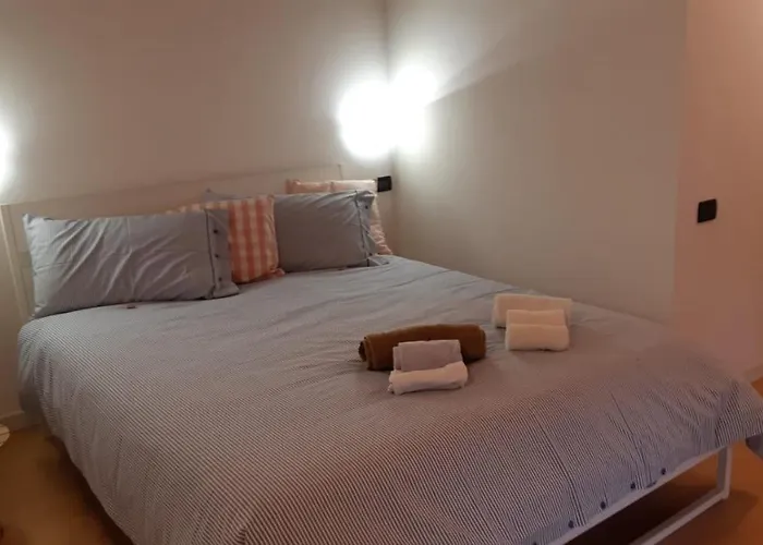 Giovida Affitti Turistici ノアーレ